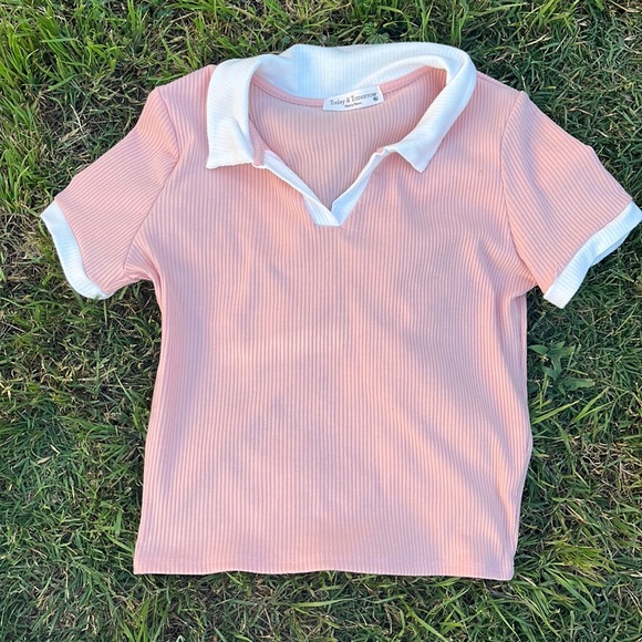 Tops - cropped pink polo